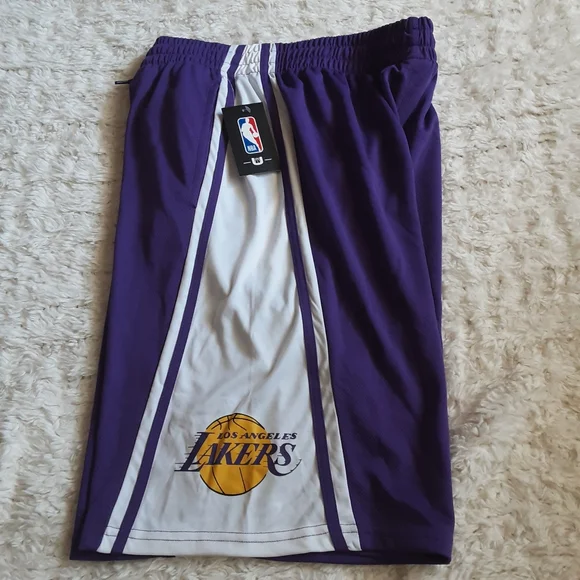 NBA MEN'S  LOS ANGELES LAKERS BASKETBALL SHORTS NWT - Picture 4 of 7